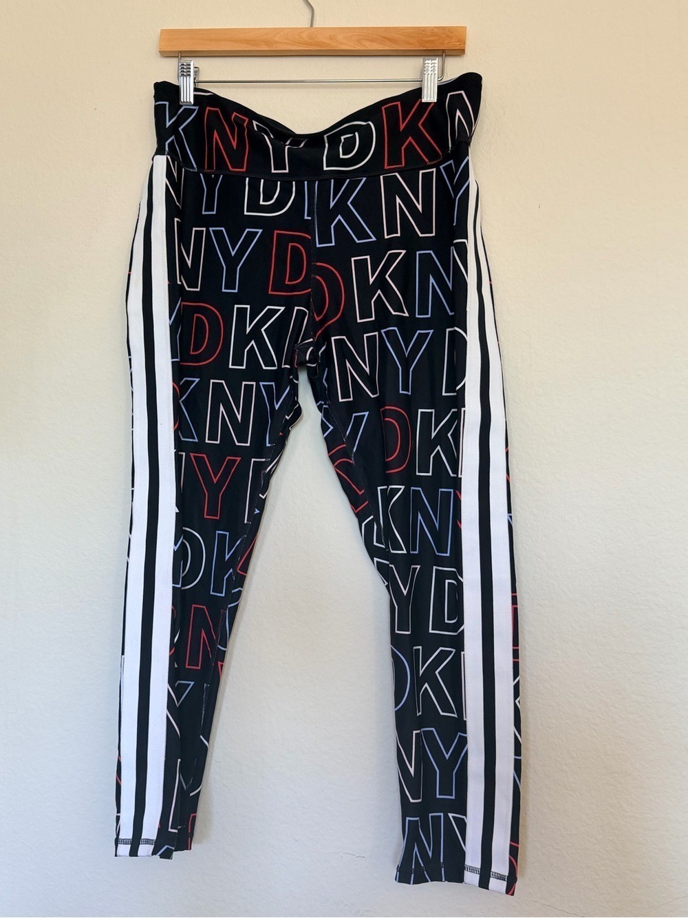 DKNY Sport Logo Mania Crop Leggings XL High Rise Side Stripe Logo Print - Picture 10 of 11